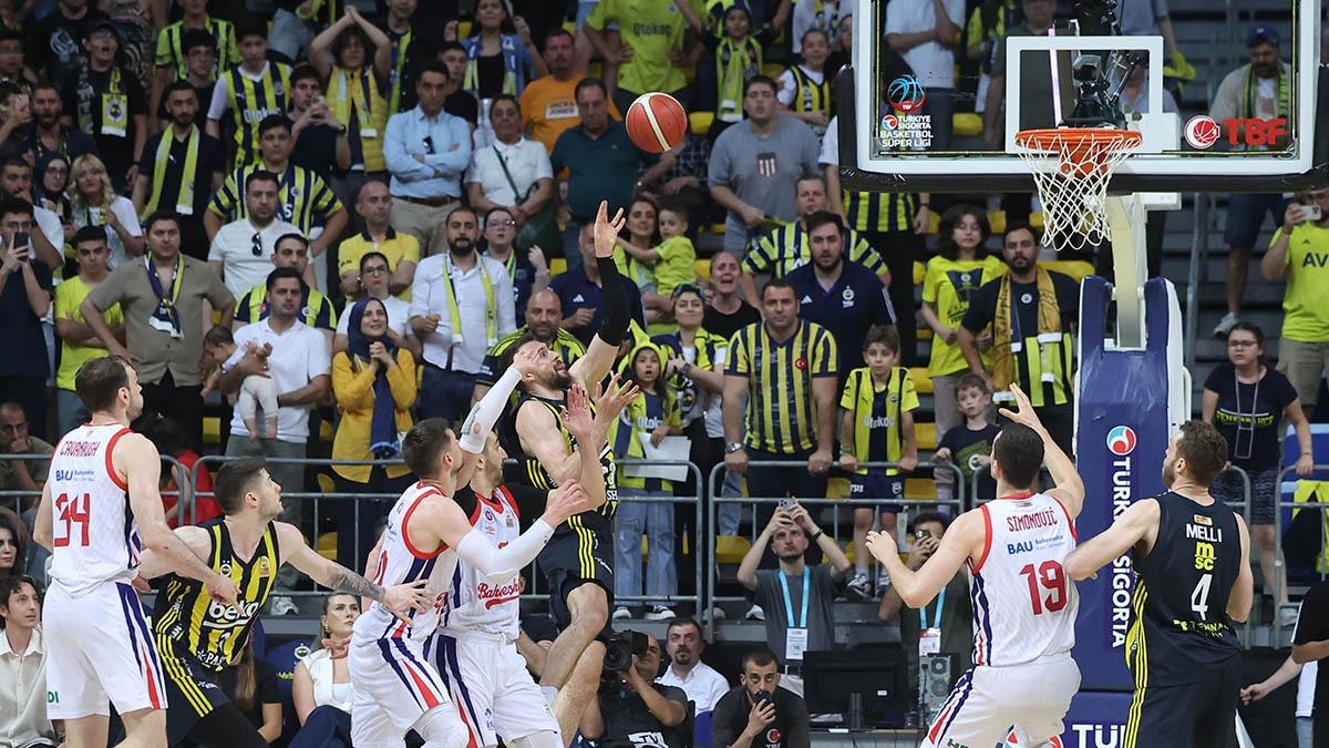 Fenerbahçeli Yarınlar Derneği Fenerbahçe Beko, play-off yarı final serisinde 2-0 öne geçti
