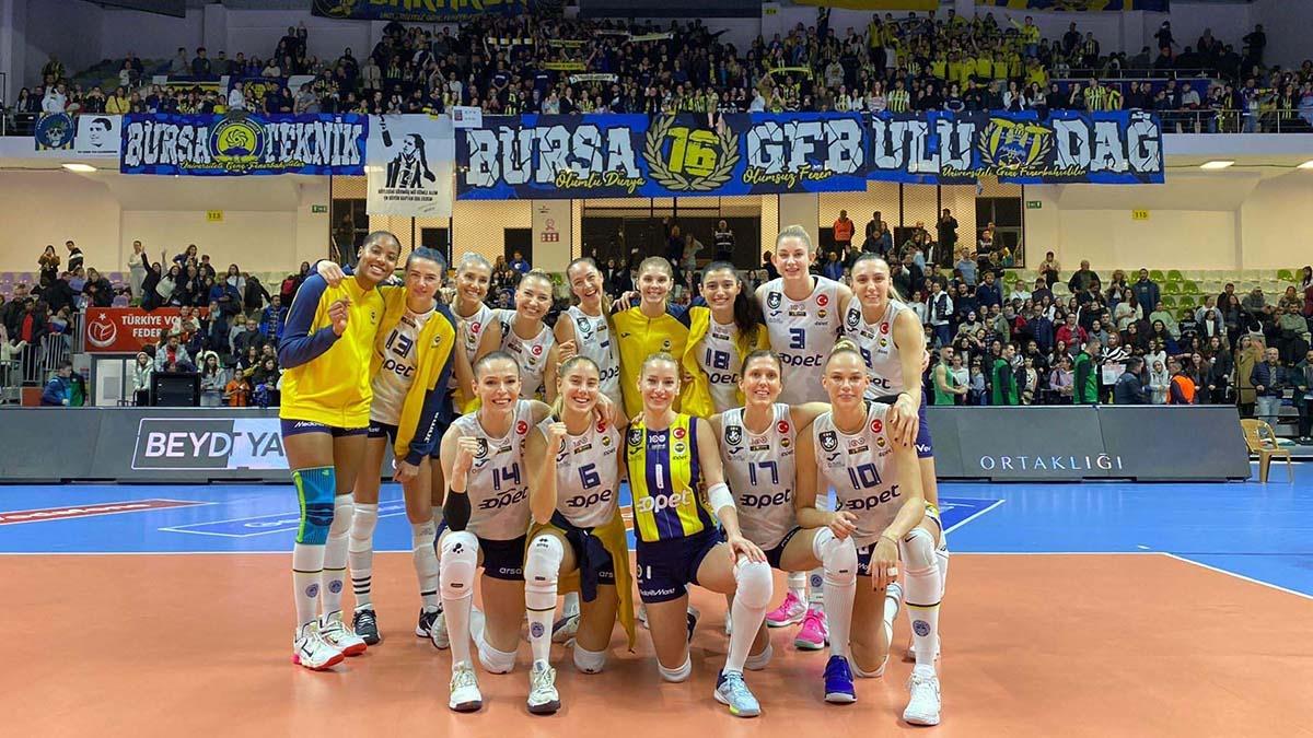 Köln  Derneği Nilüfer Belediyespor 1-3 Fenerbahçe Opet