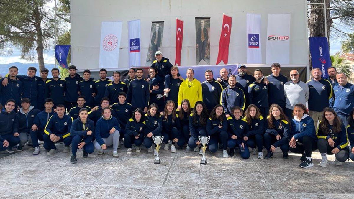 Köln  Derneği Büyükler Türkiye Kürek Kupası Yarışları’nda şampiyon Fenerbahçe Kürek Şubemiz