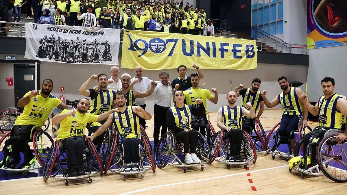 Köln  Derneği Fenerbahçe Göksel Çelik 62-57 Beşiktaş