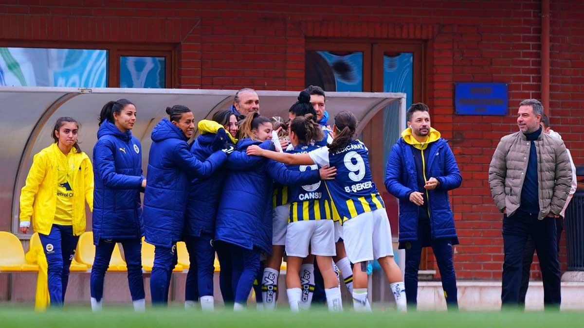 Fenerbahçeli Yarınlar Derneği Fenerbahçe Petrol Ofisi 2-0 Fatih Vatan Spor