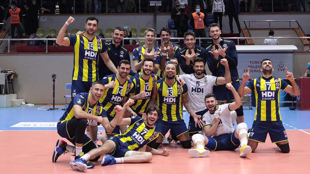 Köln  Derneği Arkas Spor 1-3 Fenerbahçe HDI Sigorta