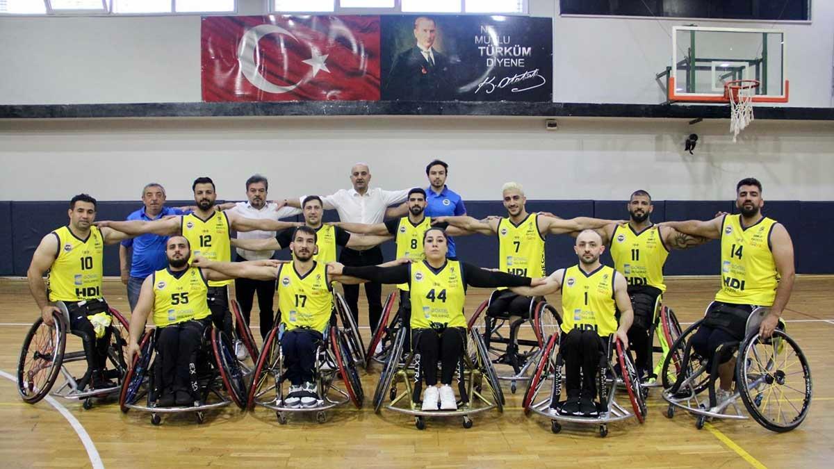 Köln  Derneği Pendik Belediyesi A.Y.E.S.K 47-84 Fenerbahçe Göksel Çelik