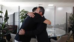Bremen Derneği Başkanımız Ali Y. Koç ve Yönetim Kurulu Üyemiz Selahattin Baki, Altay Bayındır’ı Manchester’a uğurladı