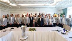 Fenerbahçeli Yarınlar Derneği Cumhurbaşkanımız Sayın Recep Tayyip Erdoğan, Avrupa Şampiyonu Erkek Basketbol Takımımızı kabul etti